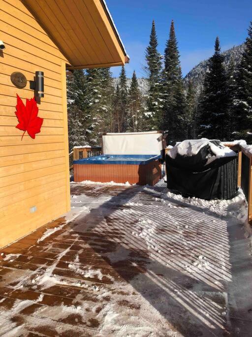 Chalet L'Erable Mont-Tremblant/Lac Superieur & Spa Esterno foto