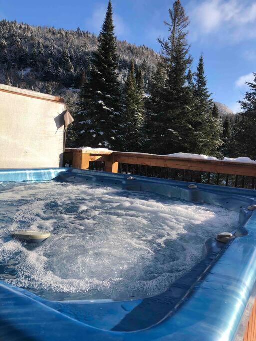 Chalet L'Erable Mont-Tremblant/Lac Superieur & Spa Esterno foto