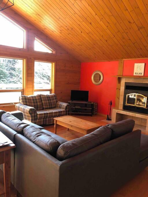 Chalet L'Erable Mont-Tremblant/Lac Superieur & Spa Esterno foto
