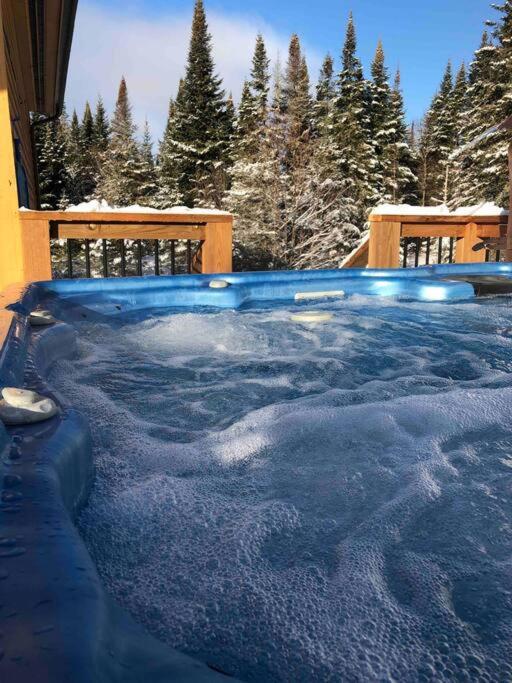 Chalet L'Erable Mont-Tremblant/Lac Superieur & Spa Esterno foto